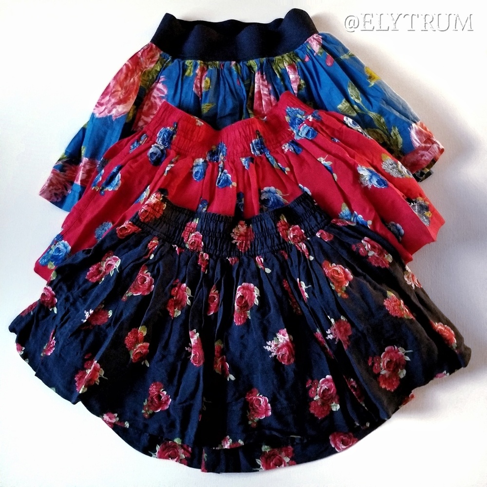Abercrombie Kids dark blue floral stretchy skirt. - Picture 5 of 5